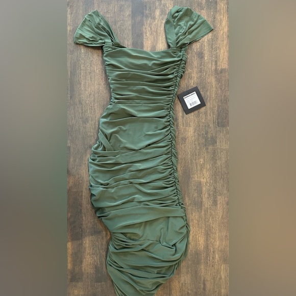 Norma Kamali Walter Midi Dress - Picture 7 of 7